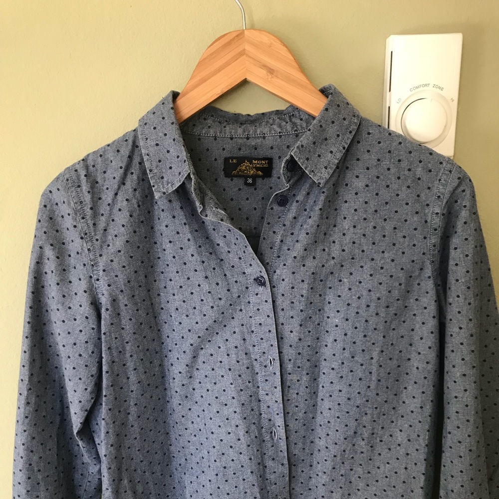 Navy dot chambray oxford shirt.